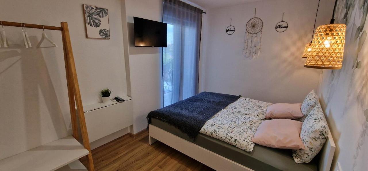 Hotel Samarin Črnomelj Exterior foto