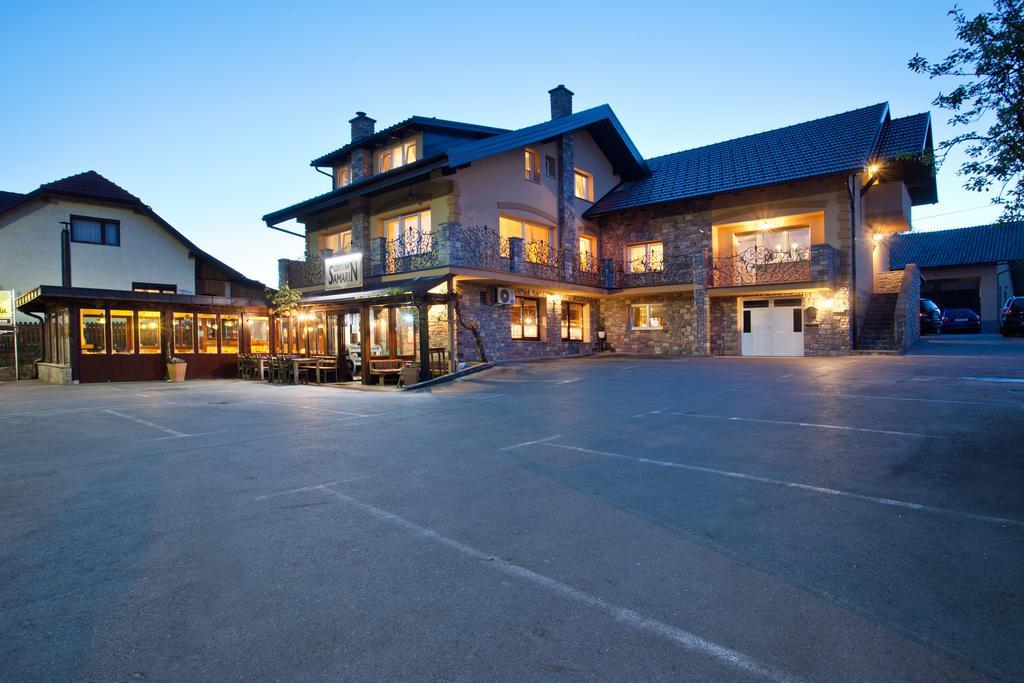 Hotel Samarin Črnomelj Exterior foto